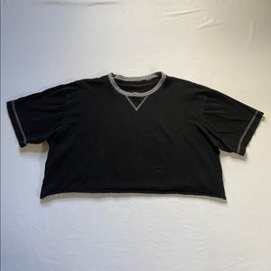 Black Cropped Tee